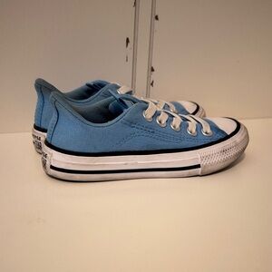Blue and White Low-Top Sneakers converse All Star Sz 11 blue